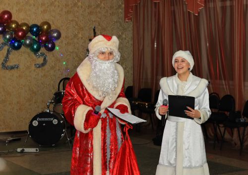 Студенты университета ярко отметили приближающийся Новый год!